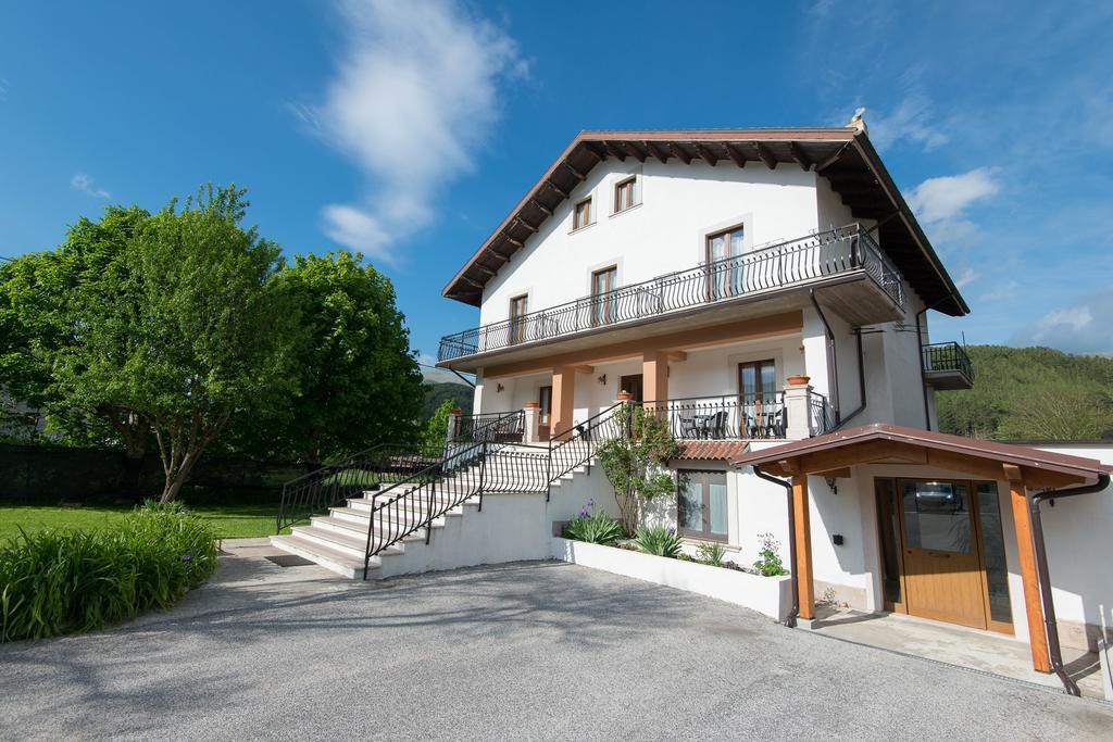 Albergo Della Corte Pescasseroli Exterior foto